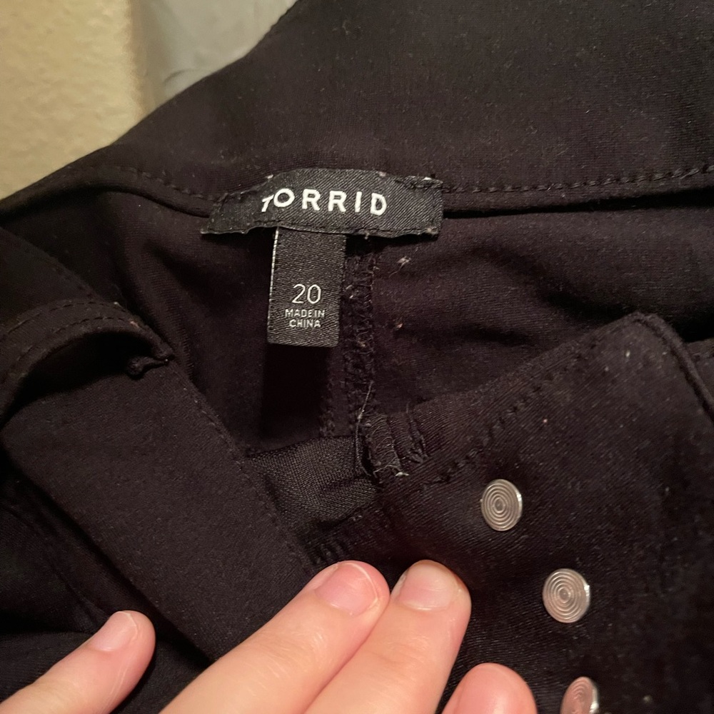 Torrid black skirt